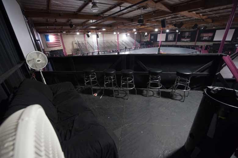 the doll factory - home of the l.a. derby dolls 027.jpg